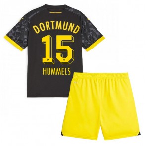 Borussia Dortmund Mats Hummels #15 Bortaställ Barn 2023-24 Kortärmad (+ Korta byxor)
